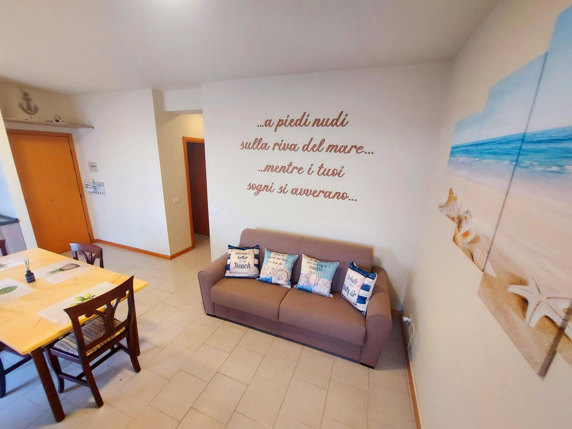 La Riva Del Mare Apartment *